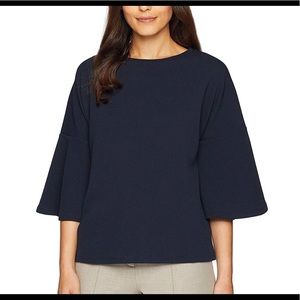 Jones New York Bell sleeve top 🖤